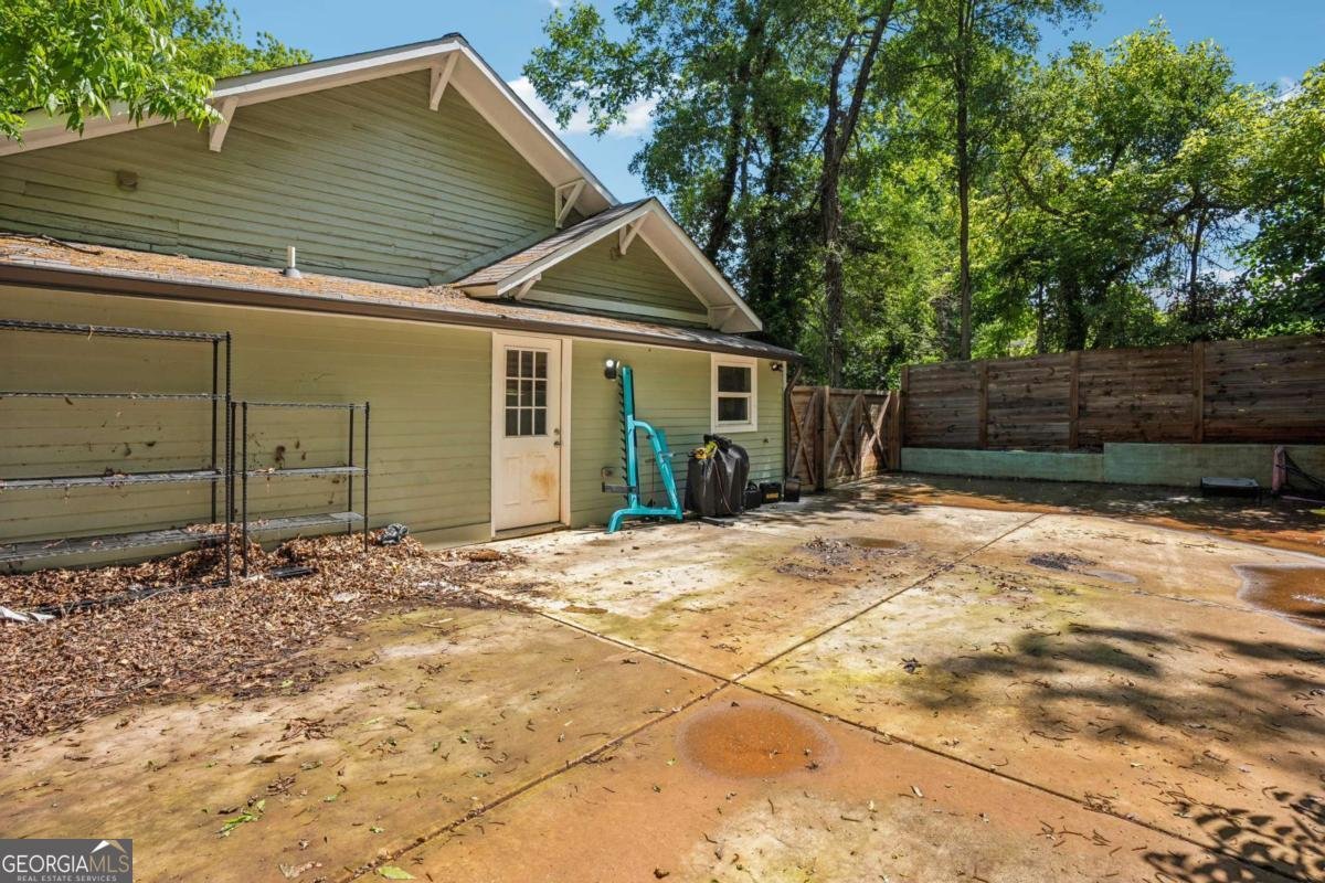 642 Erin Avenue Atlanta - 19