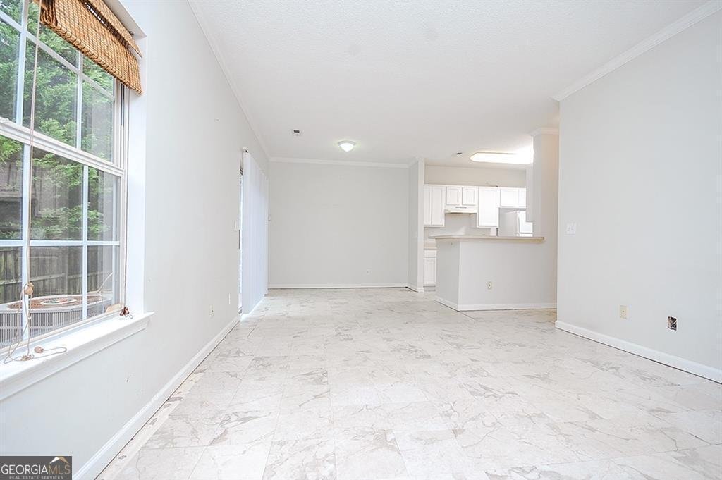2594 Laurel Circle Atlanta - 13