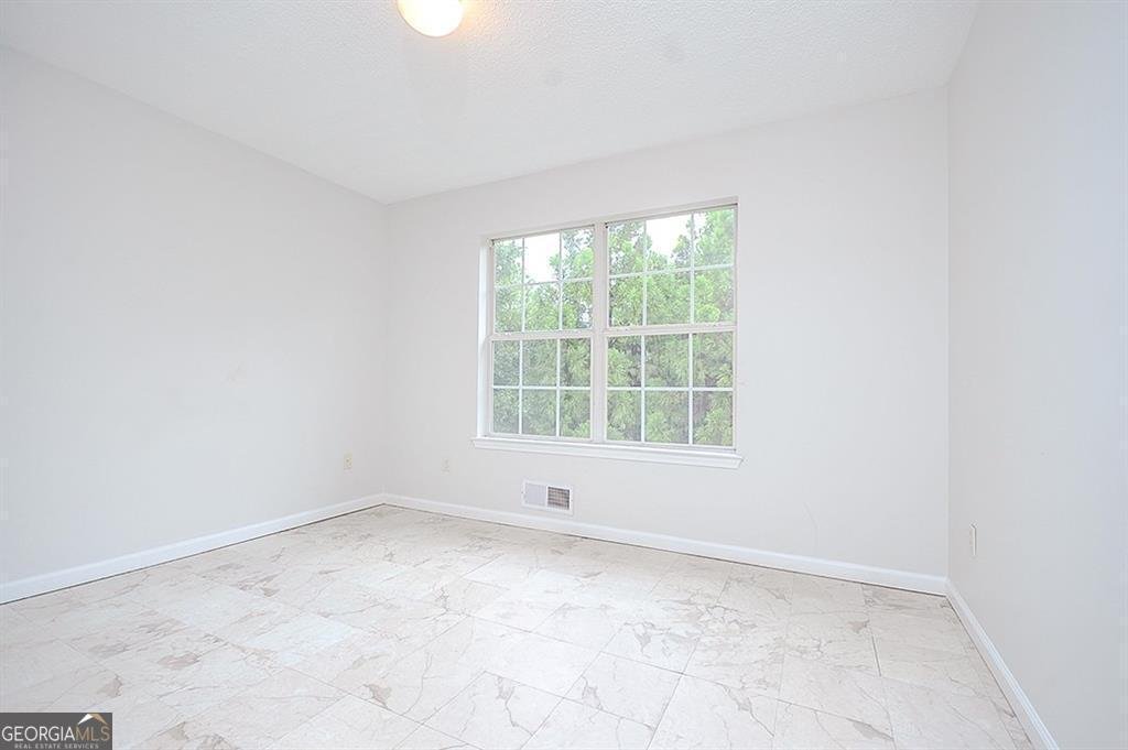 2594 Laurel Circle Atlanta - 17