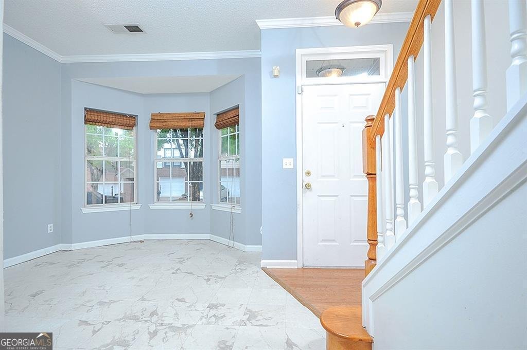 2594 Laurel Circle Atlanta - 4
