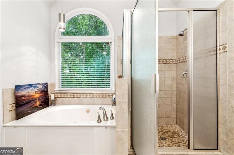 2220 CAPE COURAGE Way Suwanee - 13