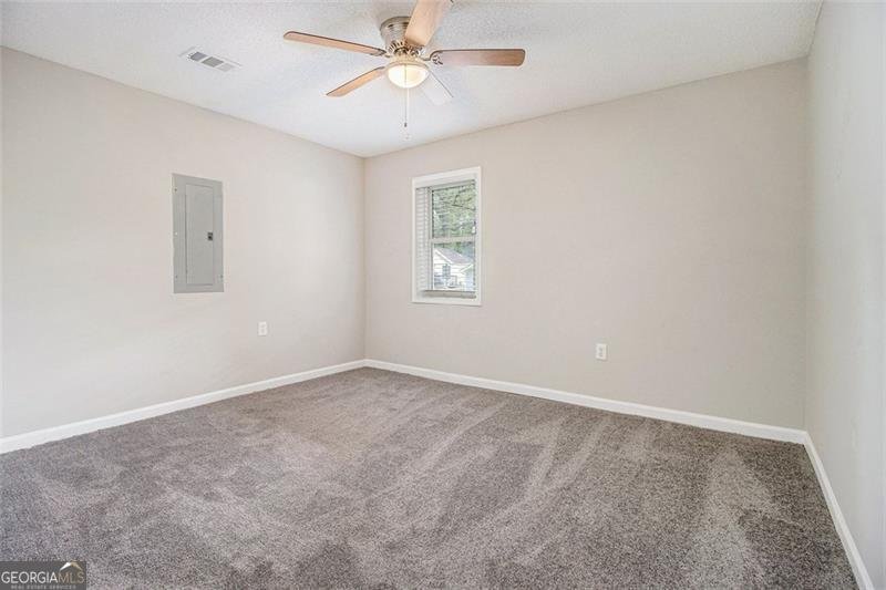 211 MARGARET Street Fairburn - 10