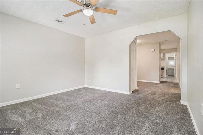 211 MARGARET Street Fairburn - 12