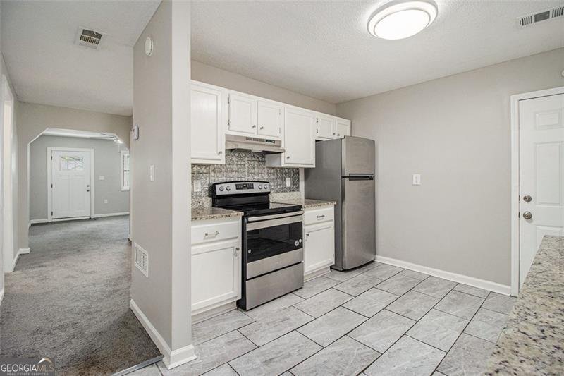 211 MARGARET Street Fairburn - 13