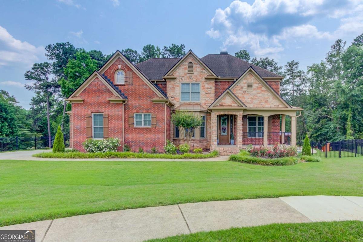 1283 Silver Trace Drive Lilburn - 2
