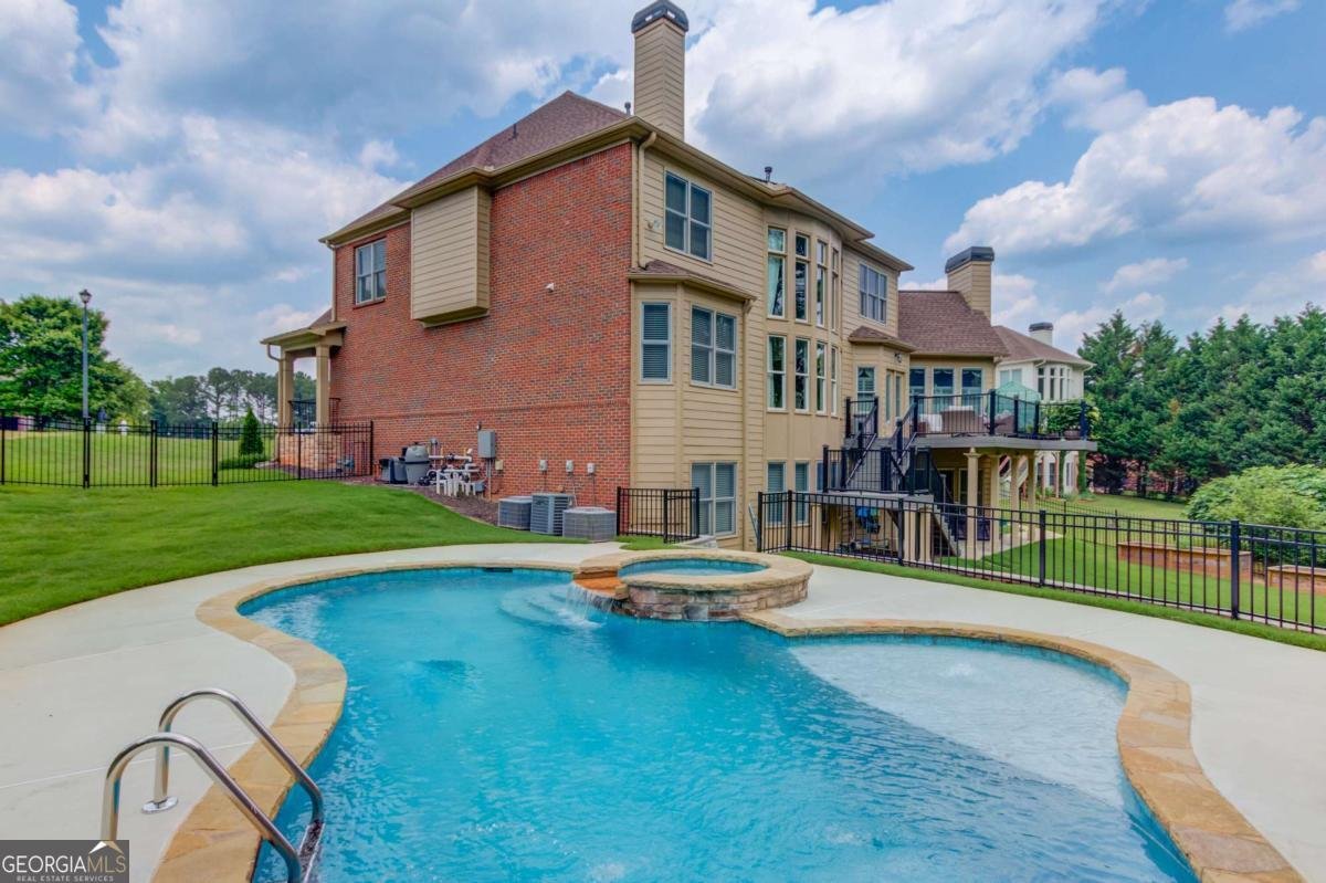 1283 Silver Trace Drive Lilburn - 37