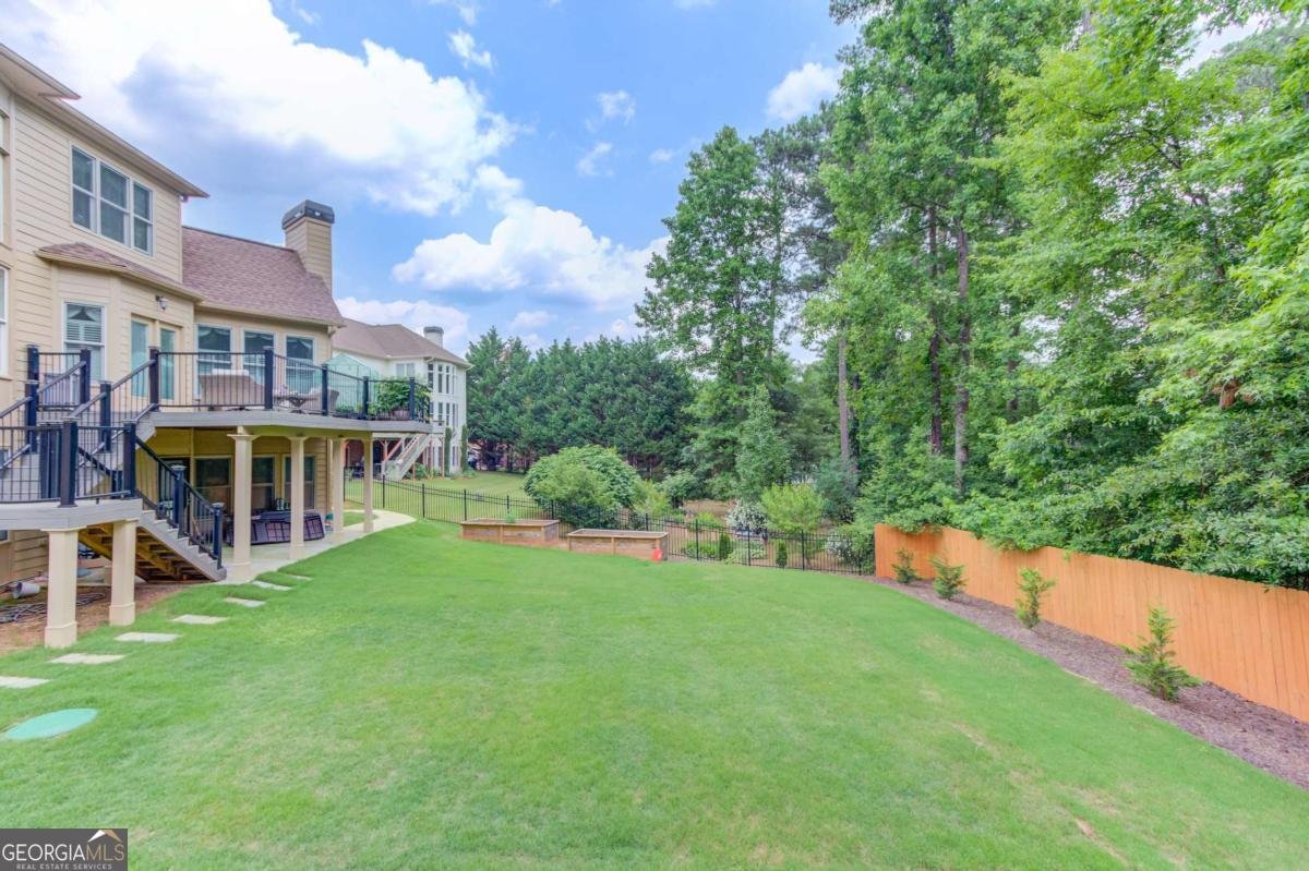1283 Silver Trace Drive Lilburn - 38