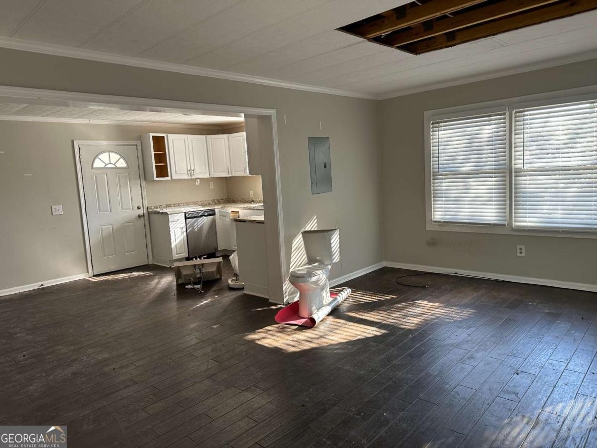 915 Lake Drive Snellville - 2