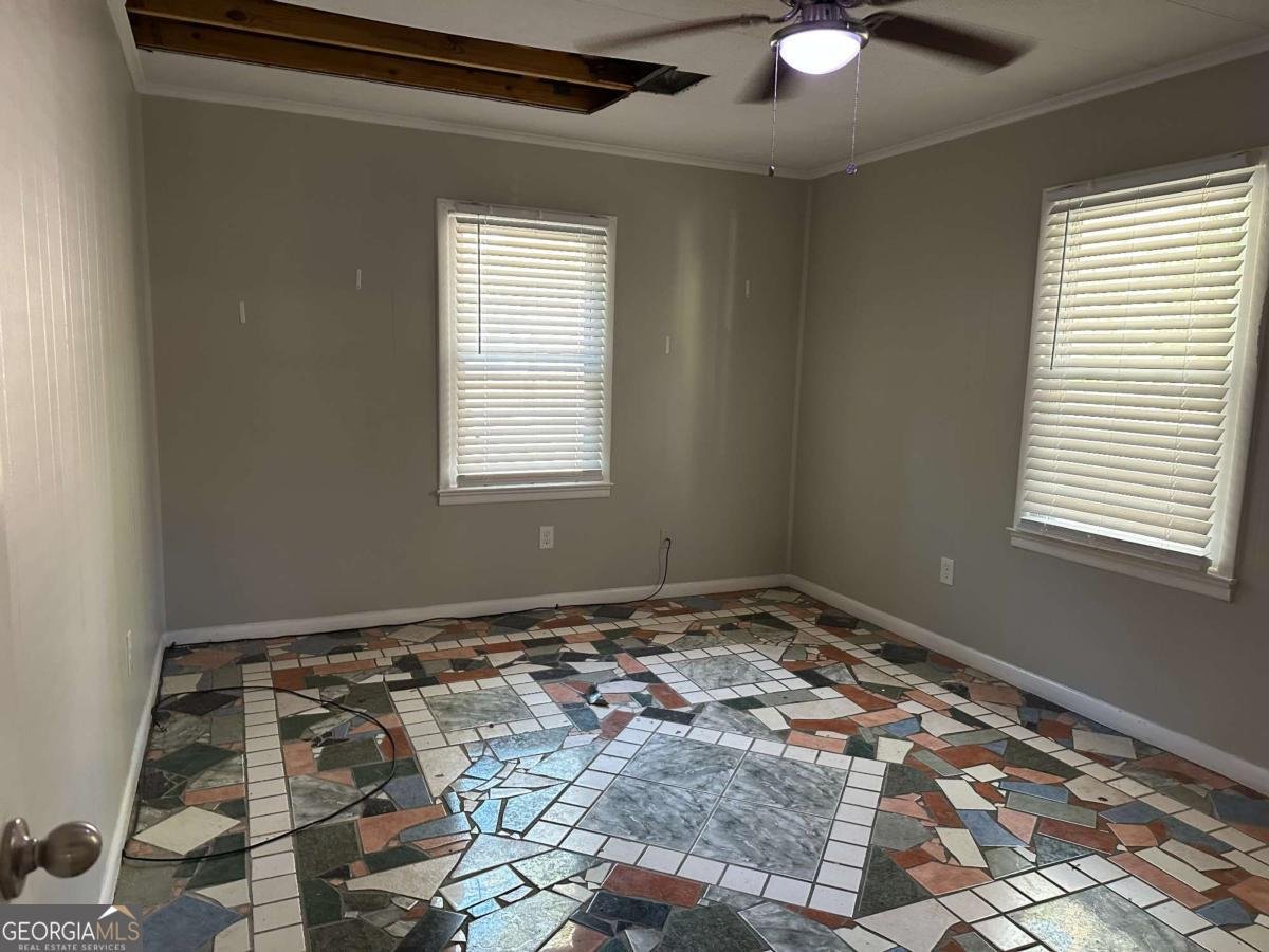 915 Lake Drive Snellville - 3