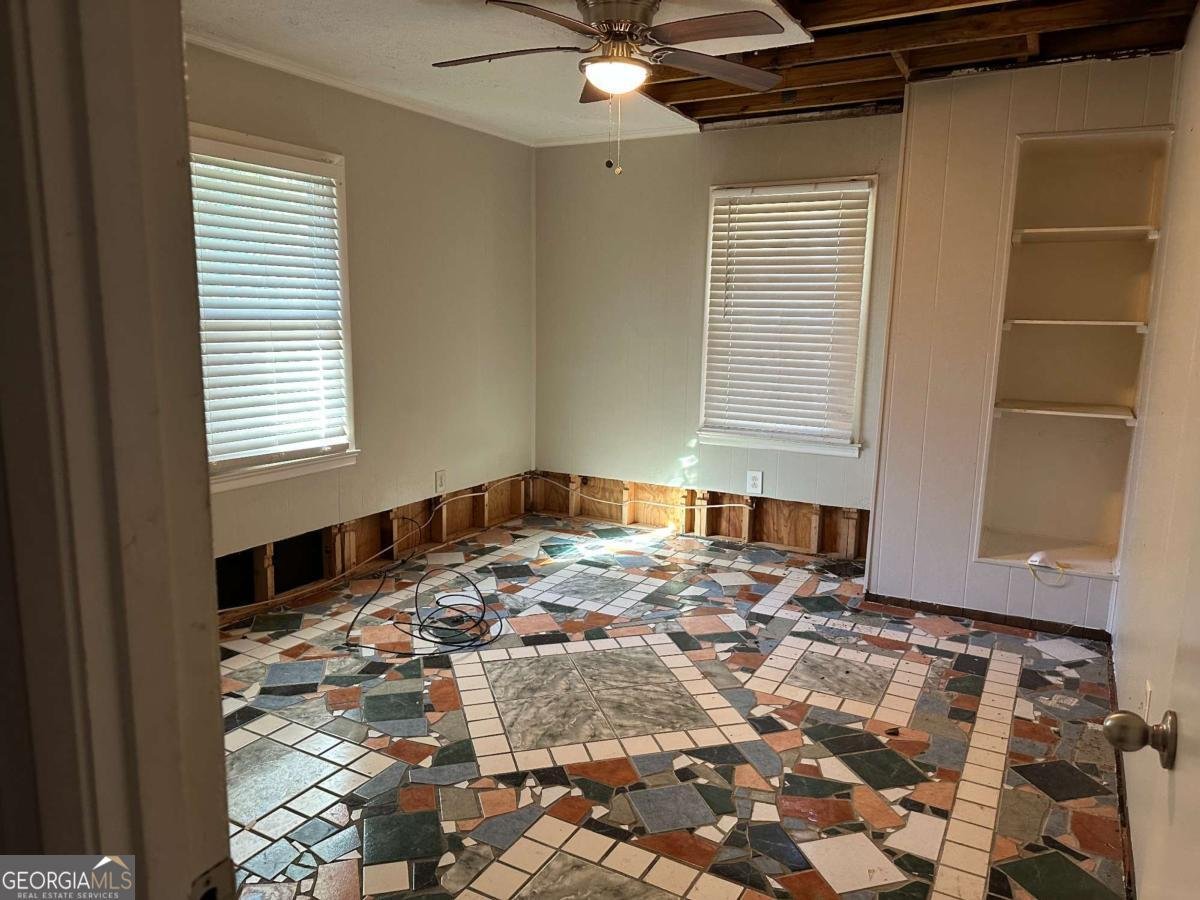 915 Lake Drive Snellville - 4