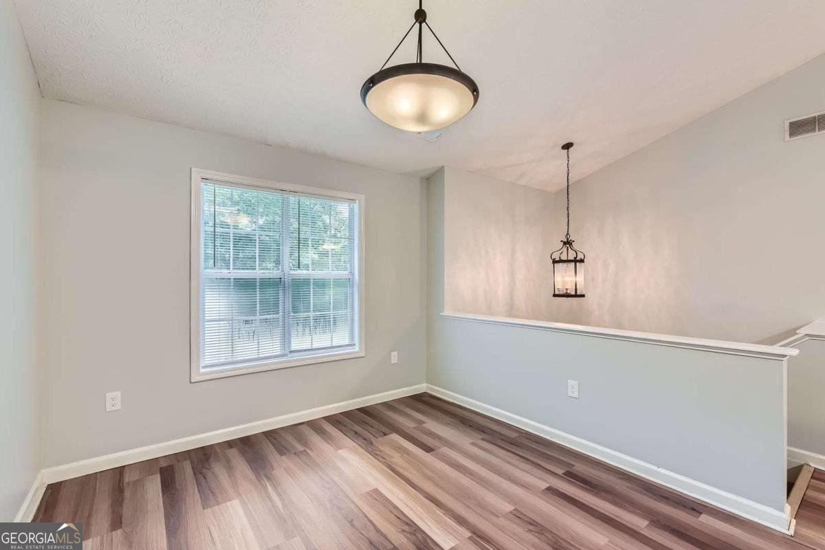 275 Mountain Way Covington - 12