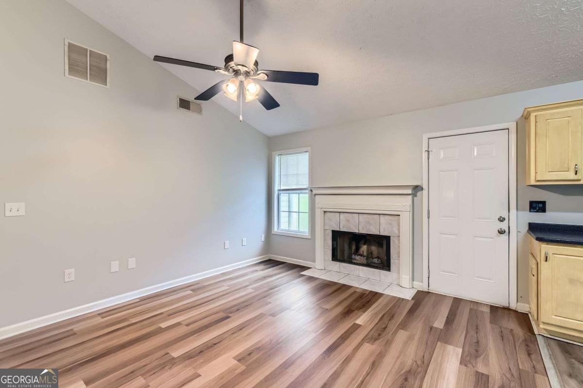 275 Mountain Way Covington - 19