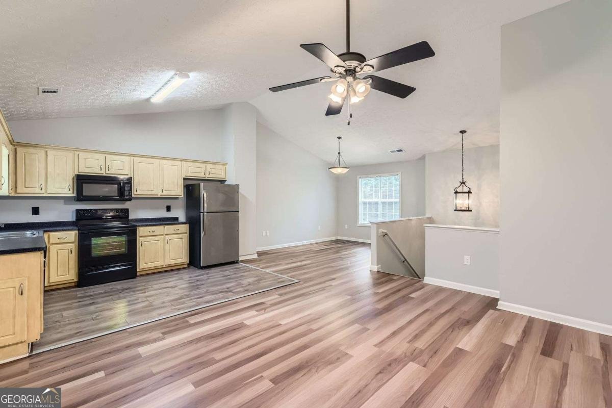 275 Mountain Way Covington - 21