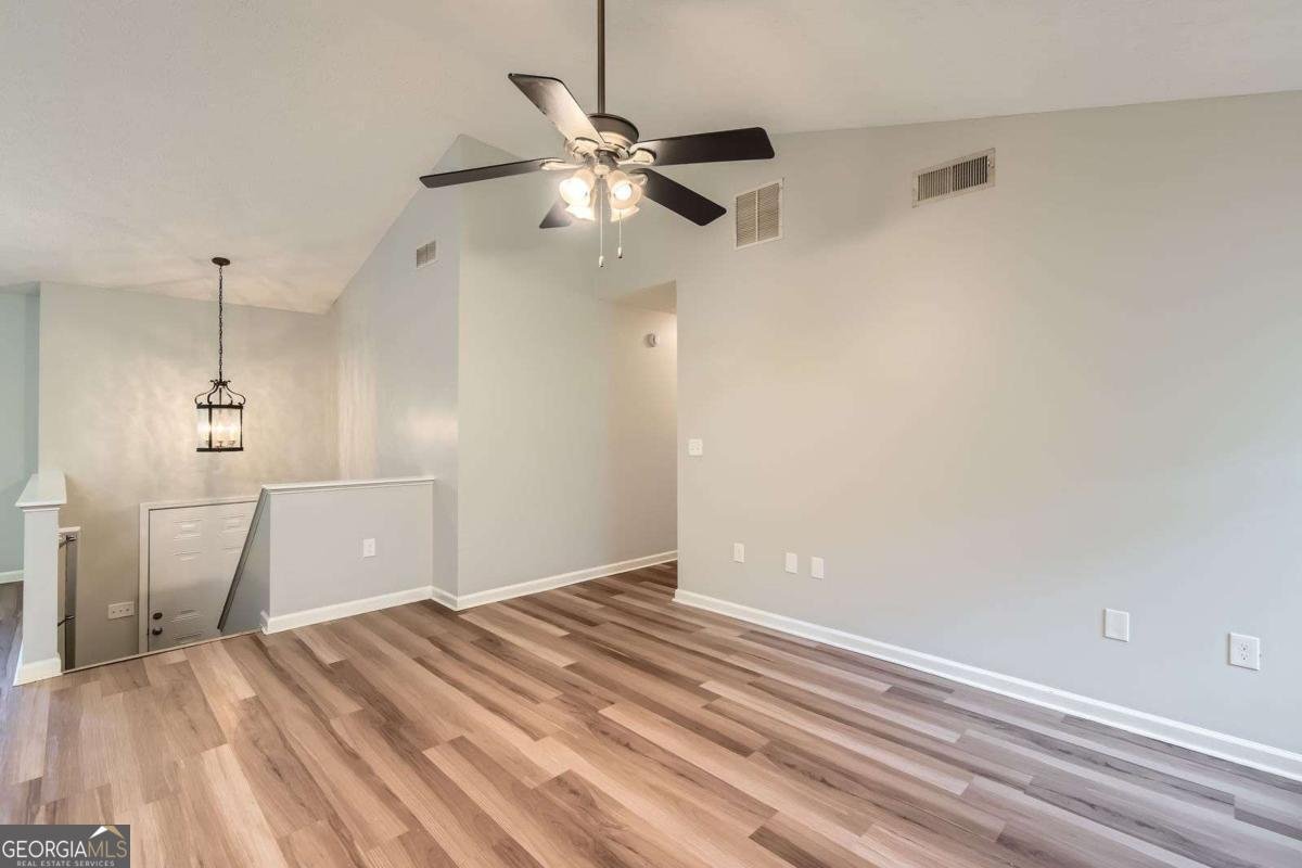 275 Mountain Way Covington - 22