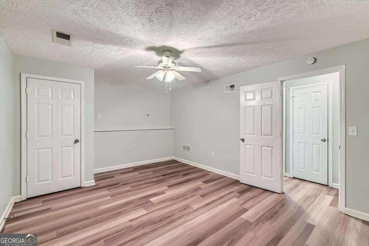 275 Mountain Way Covington - 23