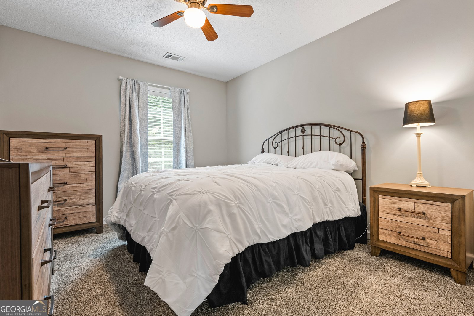 186 Wallnut Hall Circle Woodstock - 6