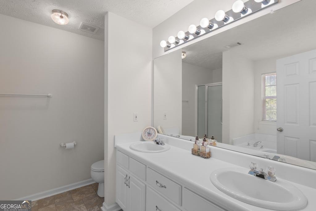 225 Chinns Way Hampton - 21