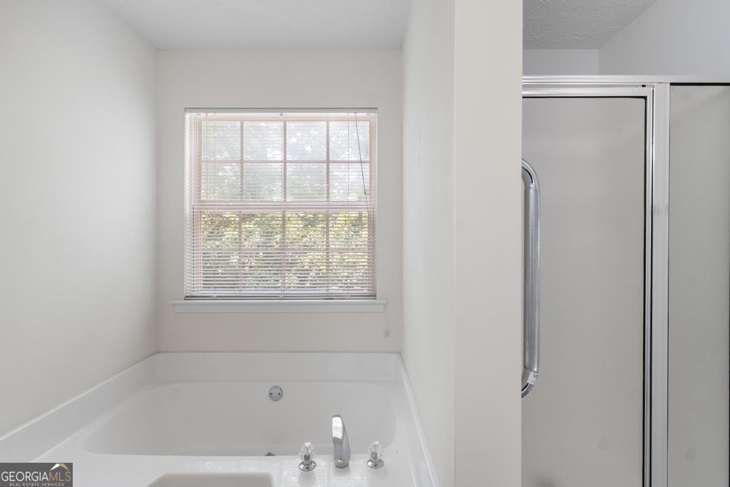 225 Chinns Way Hampton - 22