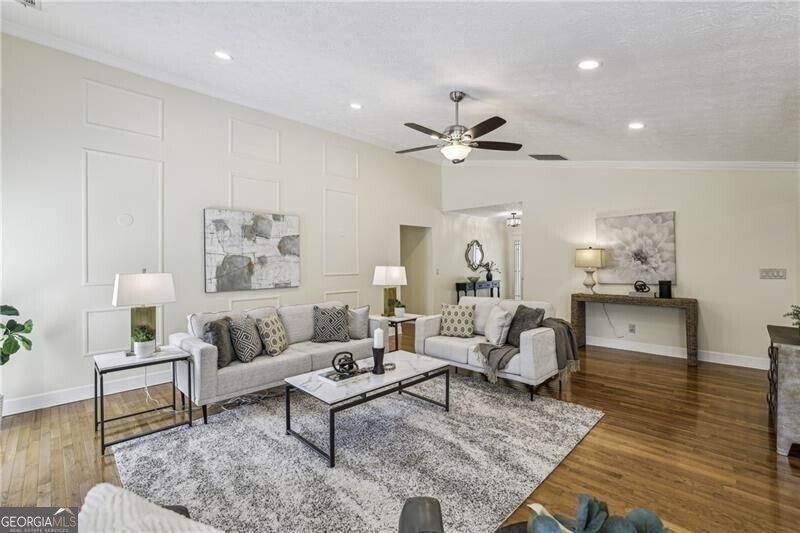 255 Broken Lance Place Johns Creek - 11