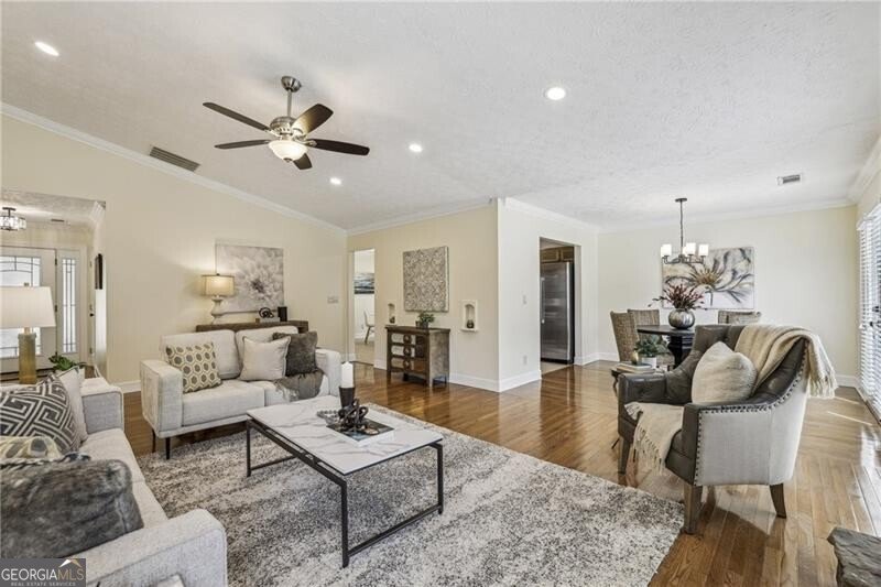 255 Broken Lance Place Johns Creek - 12
