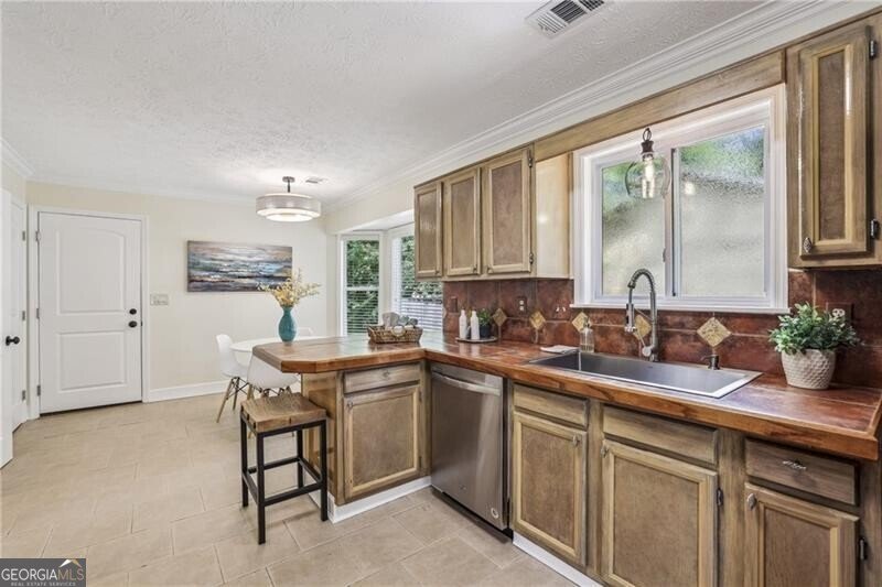 255 Broken Lance Place Johns Creek - 16