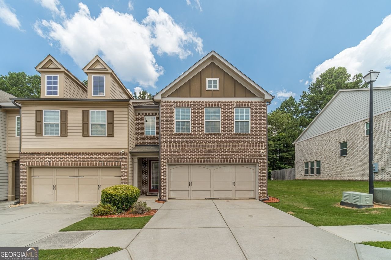 3255 CLEAR VIEW Drive Snellville - 1