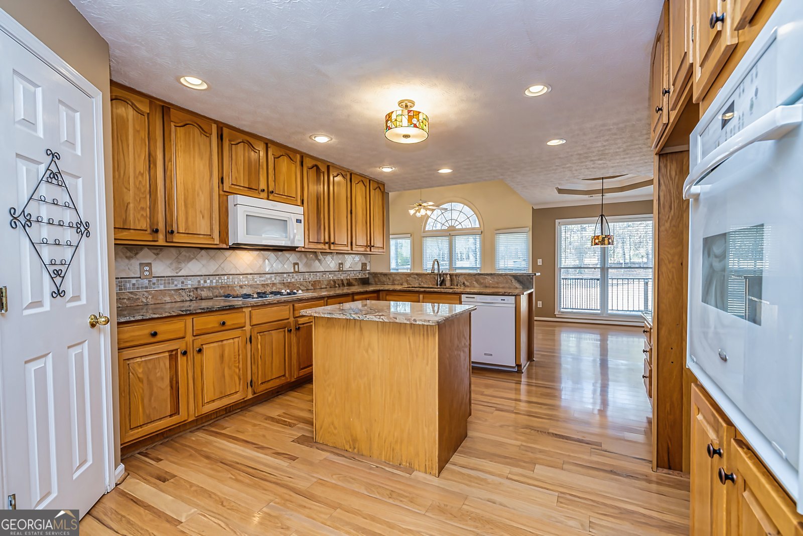 195 Youngs Circle Fayetteville - 17