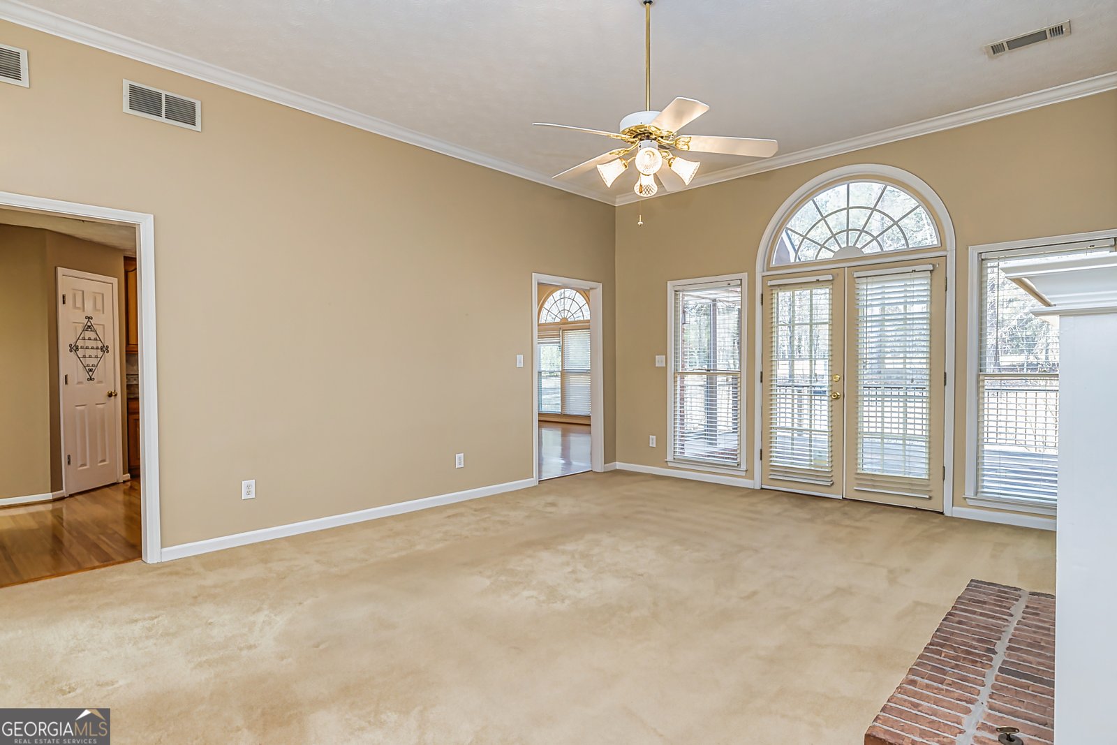 195 Youngs Circle Fayetteville - 23