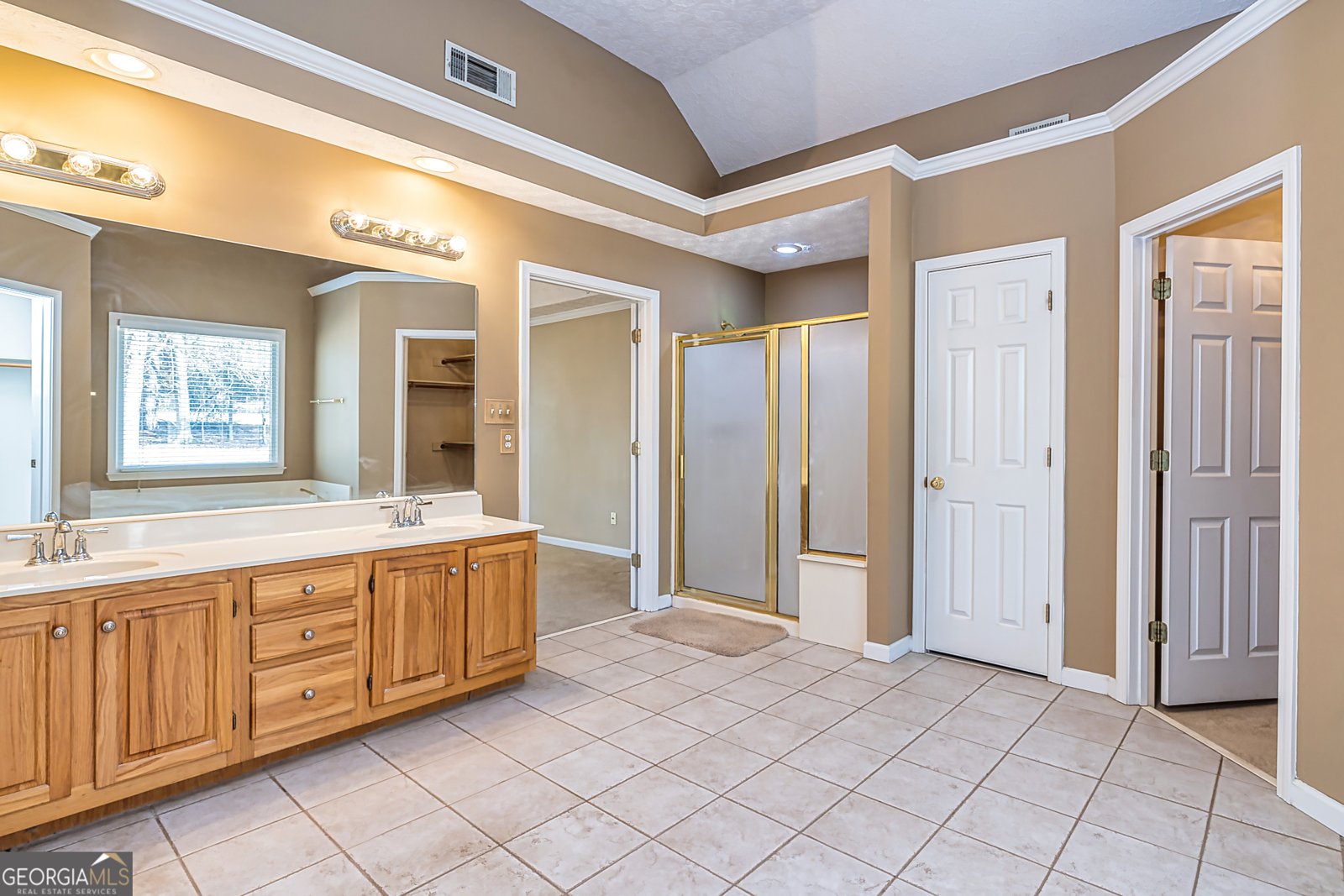 195 Youngs Circle Fayetteville - 27