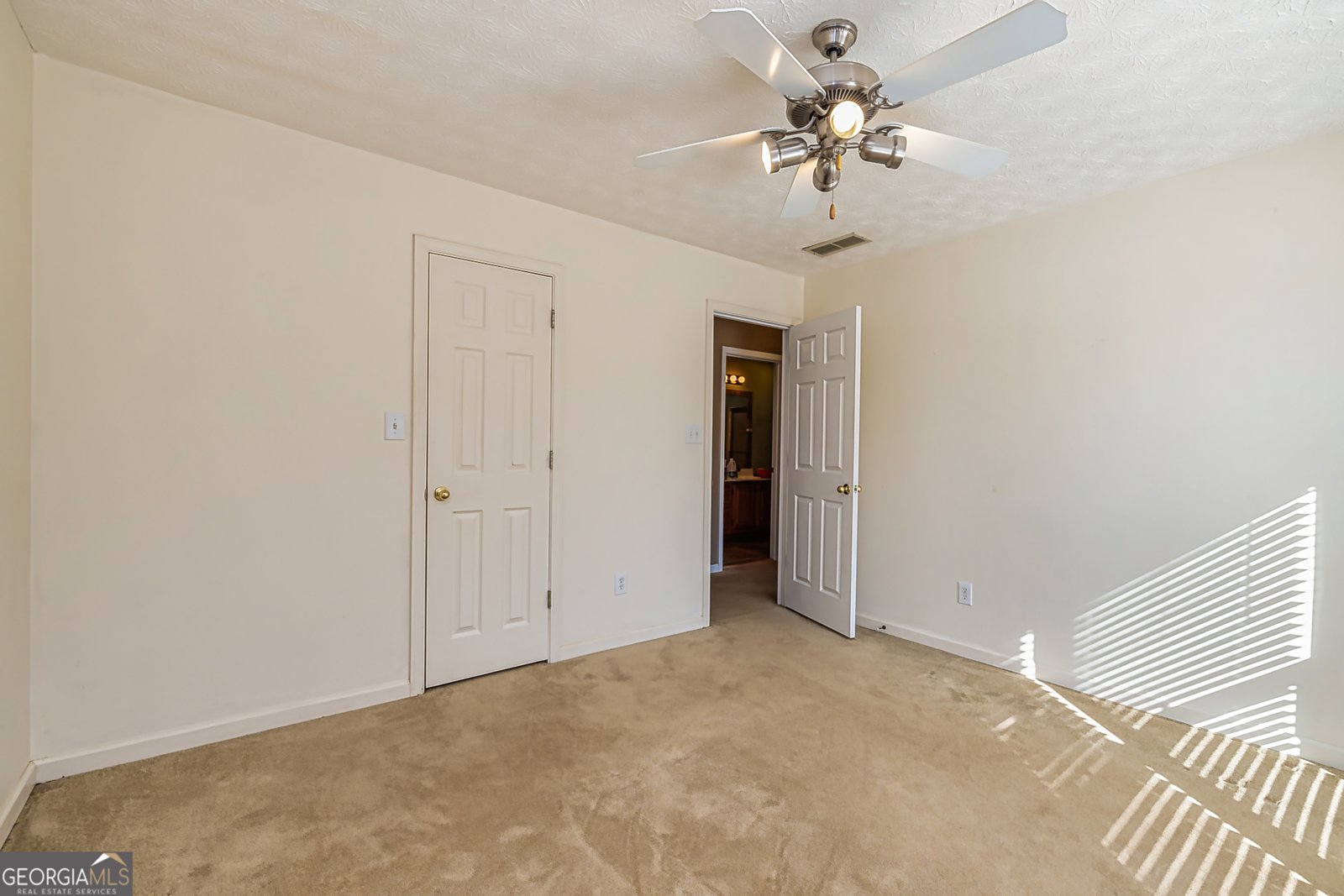195 Youngs Circle Fayetteville - 32