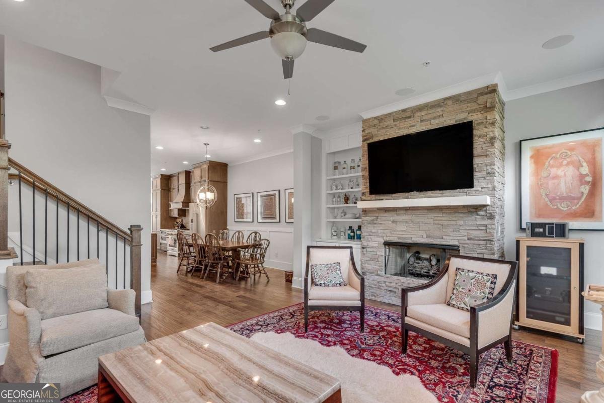 345 Glen Iris Drive Atlanta - 19