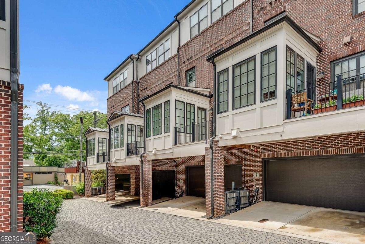 345 Glen Iris Drive Atlanta - 44