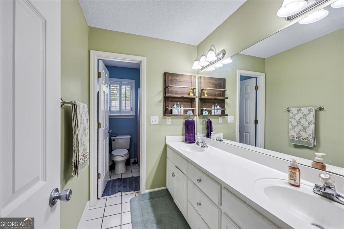 153 Spruce Lane Gray - 24