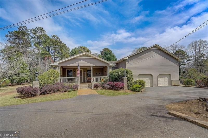 202 HEIGHTS Place Canton - 45