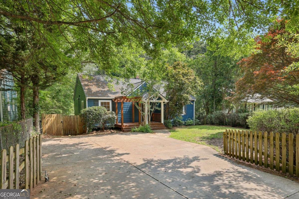 1592 Braeburn Drive Atlanta - 2
