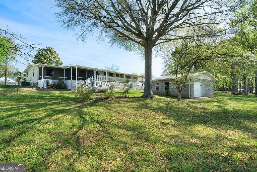 210 COUNTY ROAD 496 Centre - 30