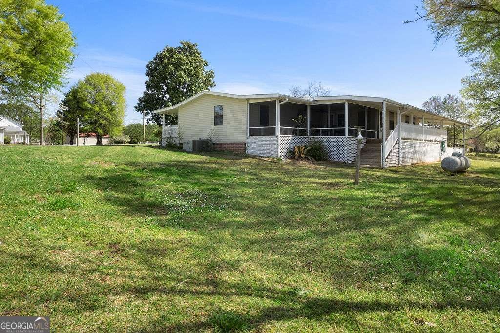 210 COUNTY ROAD 496 Centre - 31