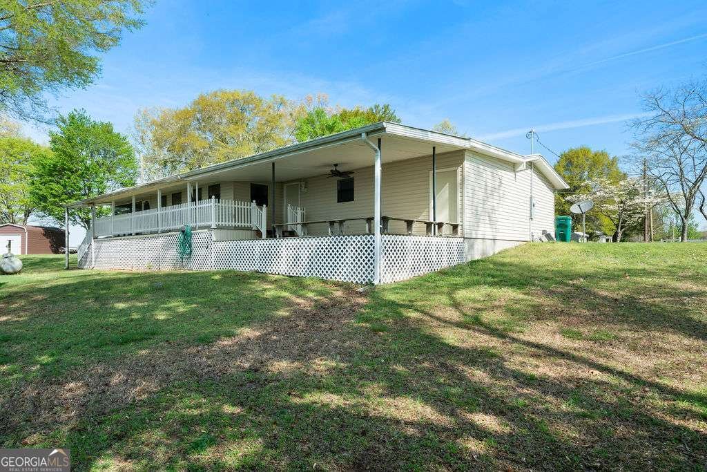 210 COUNTY ROAD 496 Centre - 32
