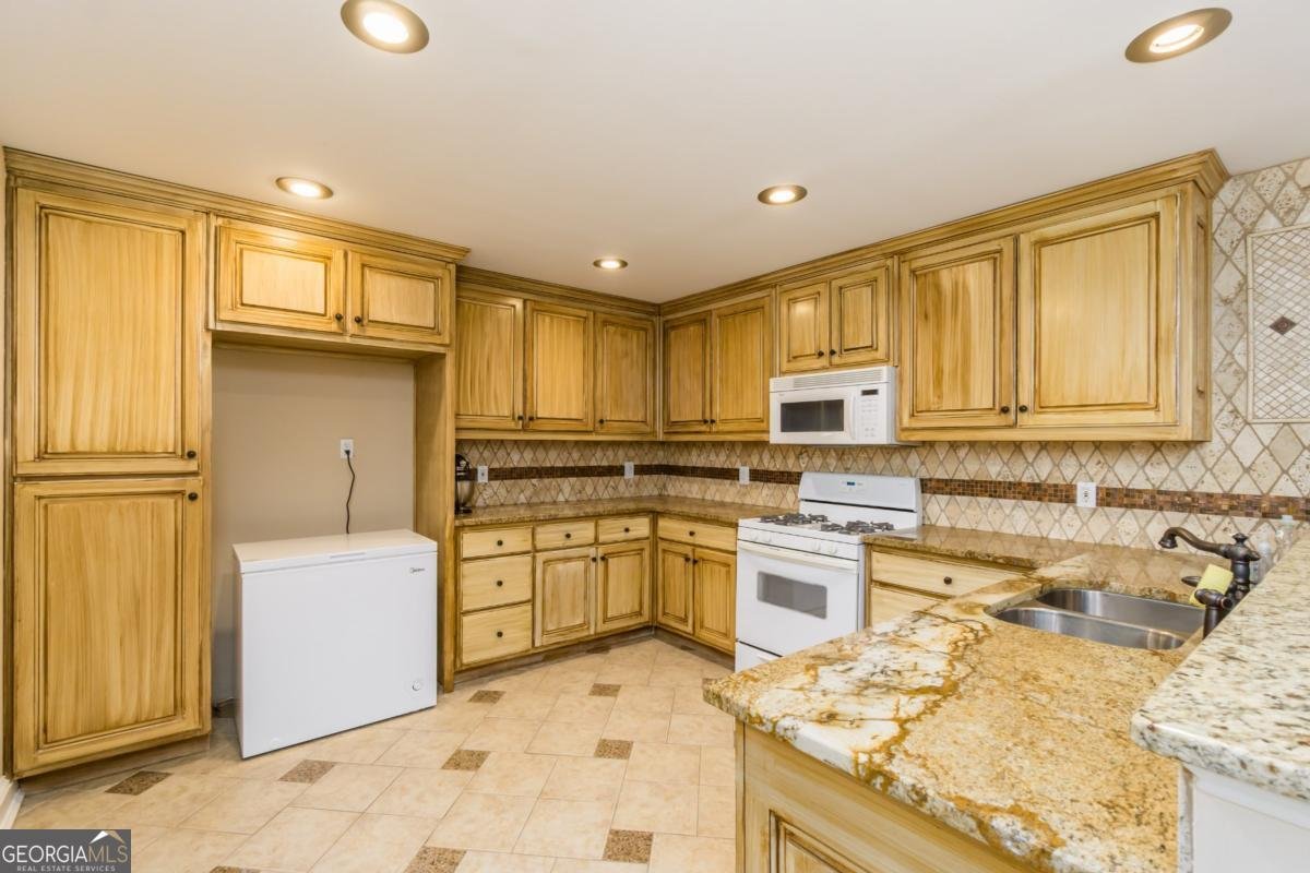 271 Double Gate Court Sugar Hill - 38