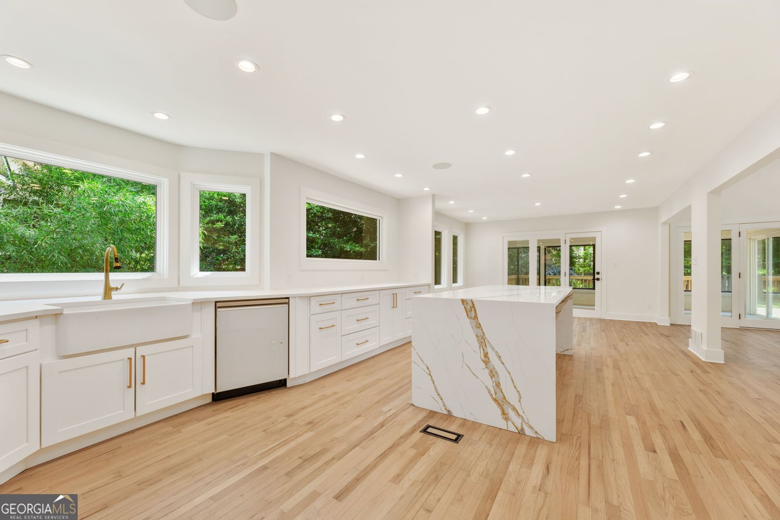 5296 Amhurst Drive Peachtree Corners - 13