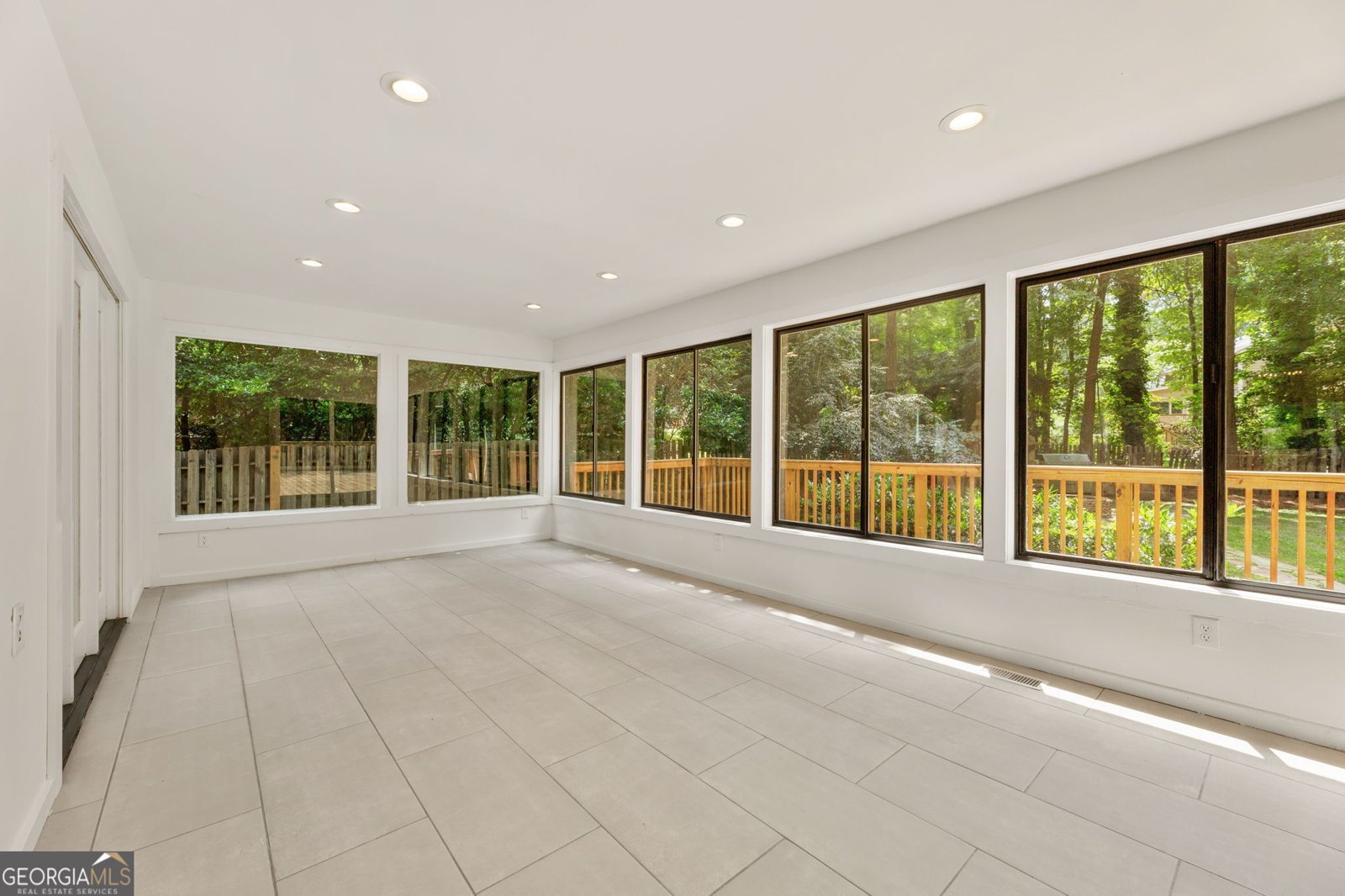 5296 Amhurst Drive Peachtree Corners - 27