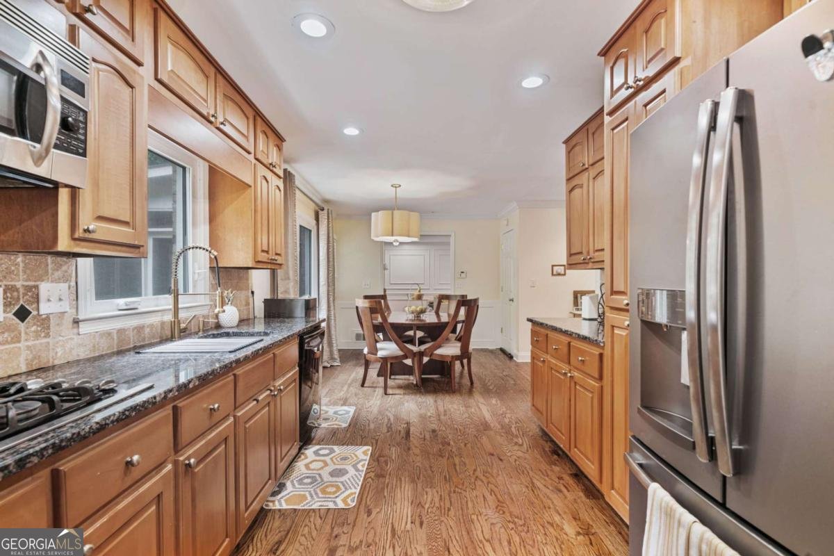 1777 Gate Trail Stone Mountain - 12