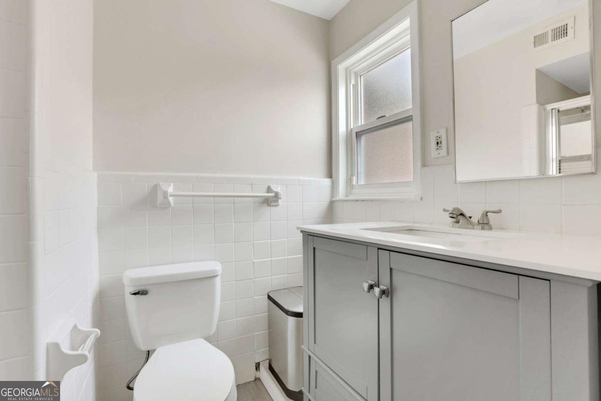 4282 Roswell Road Atlanta - 23