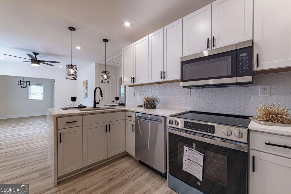 2736 Joyce Avenue Decatur - 27