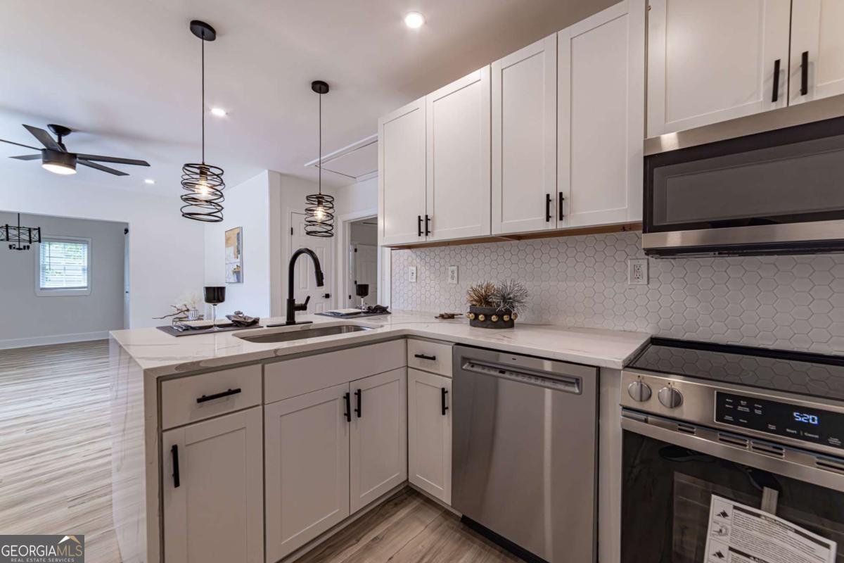 2736 Joyce Avenue Decatur - 29