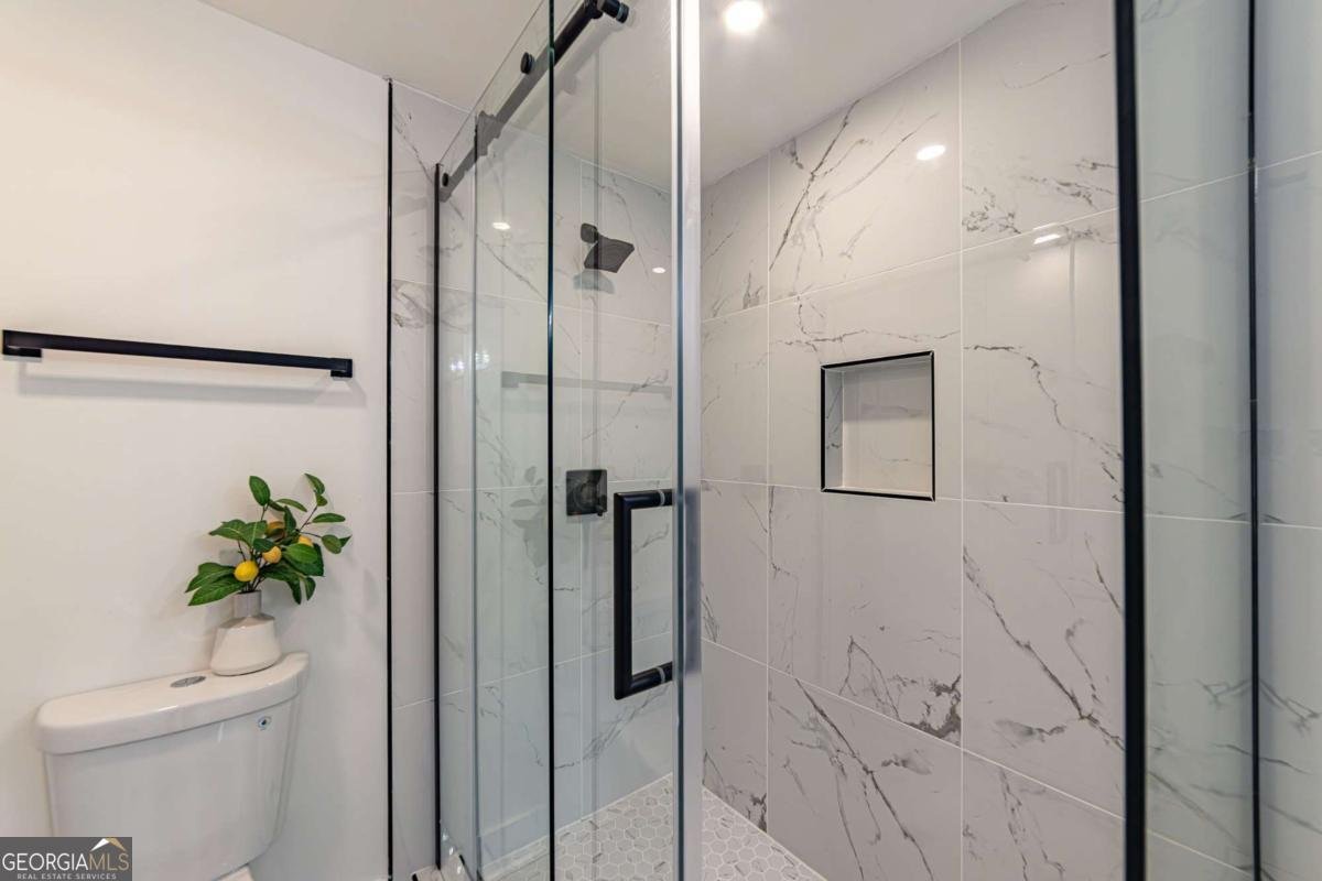 2736 Joyce Avenue Decatur - 39
