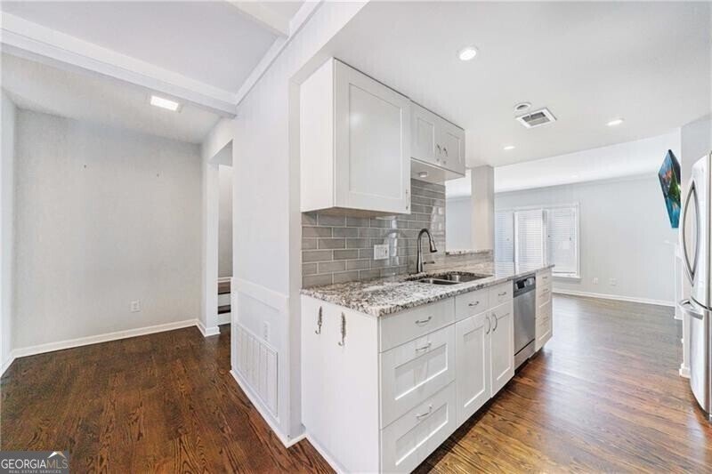 13 Ivy Square Atlanta - 11