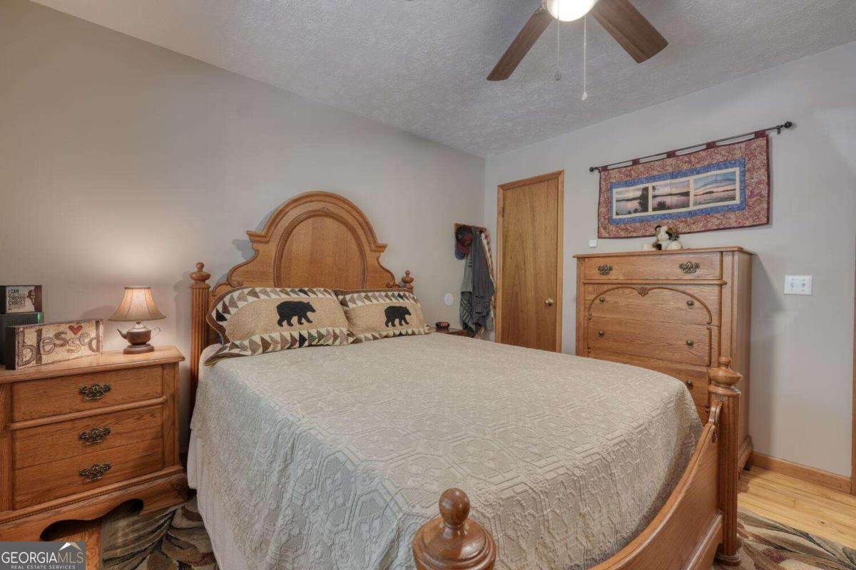 92 Holly Cove Circle Blairsville - 27