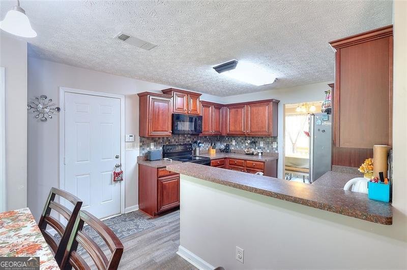 2314 Robin Dr. Loganville - 11
