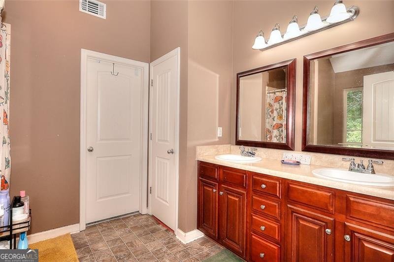 2314 Robin Dr. Loganville - 21